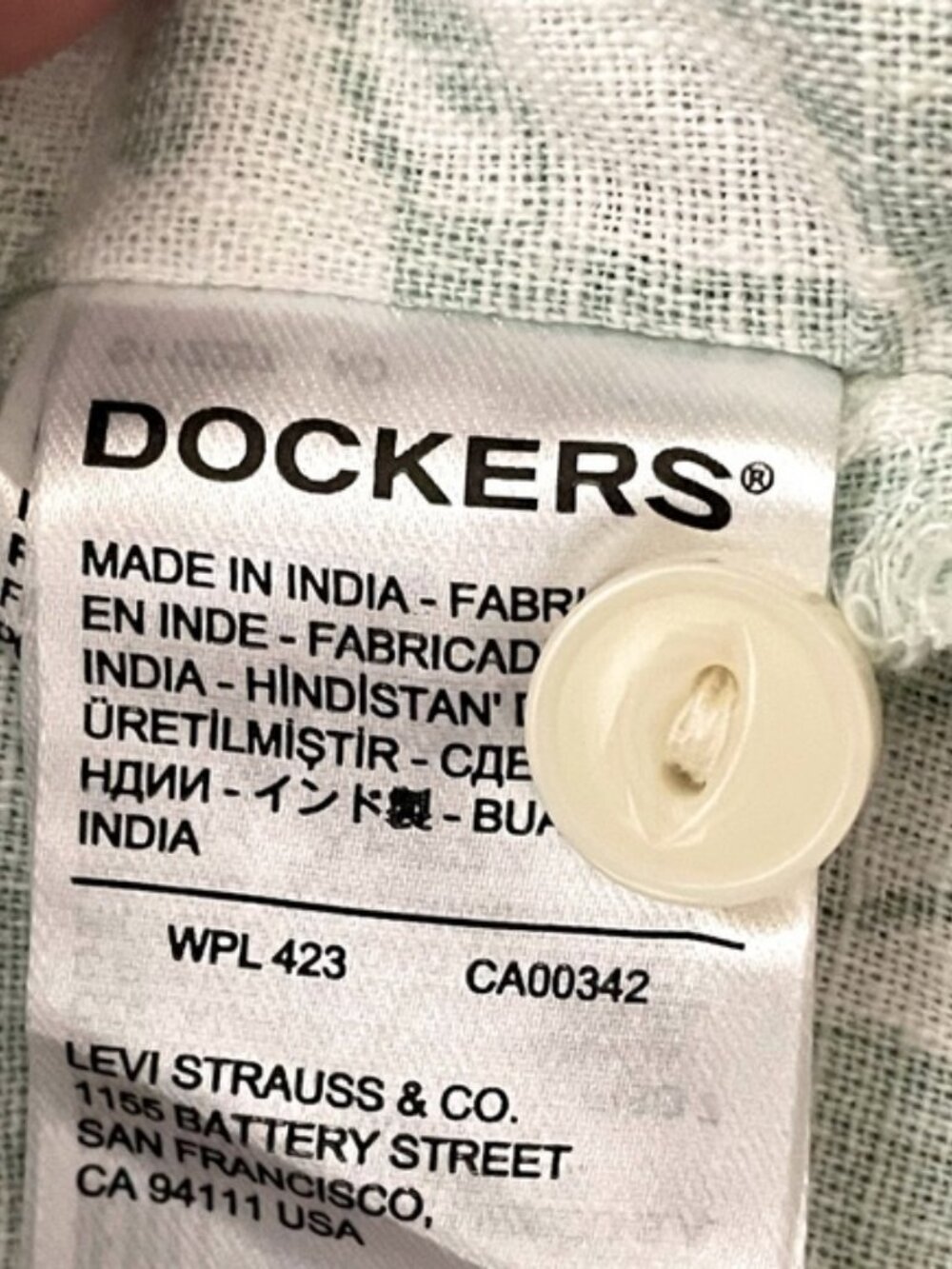 Dockers Button Back Sleeveless Blouse - Picture 10 of 12
